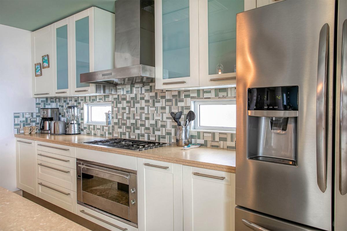 Villa rental St Martin - The kitchen